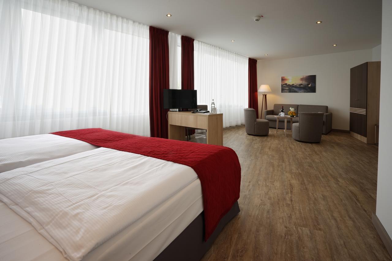 Ruhr Inn Hotel Хаттинген Экстерьер фото